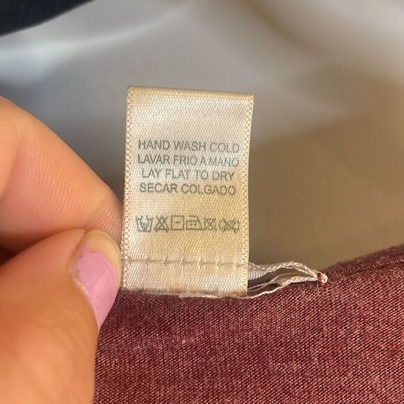 Side Slit Strap-y Tee Shirt - Picture 6 of 9